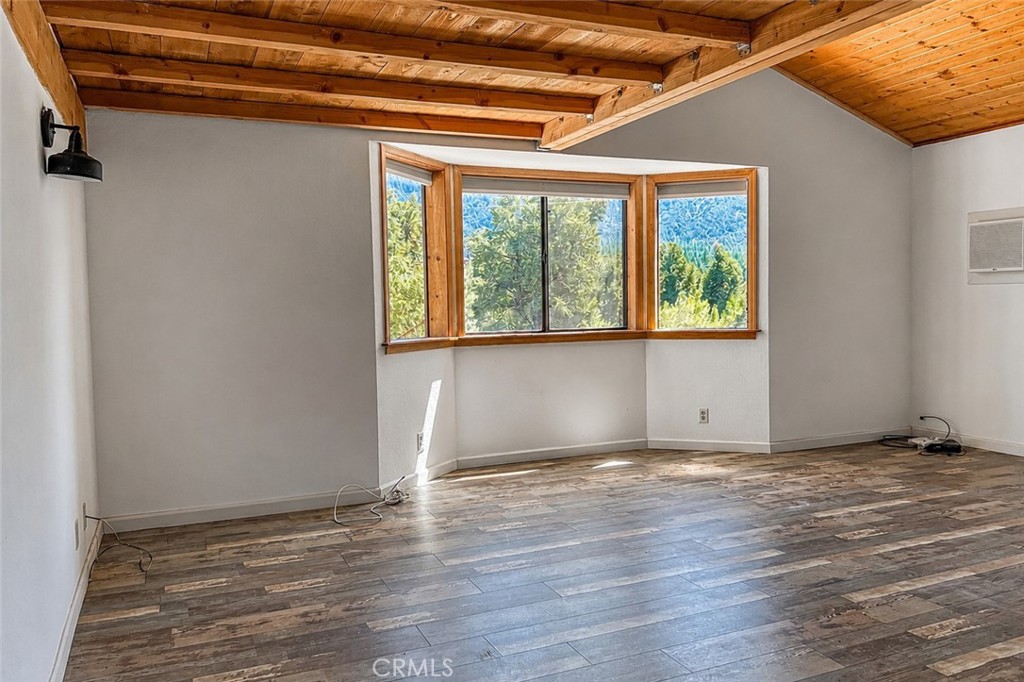 16421 Grizzly Drive Property Photo 16