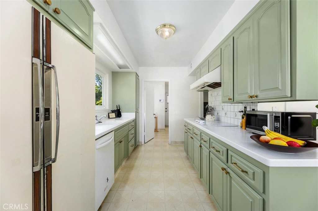 1152 Northwestern Drive Property Photo 14