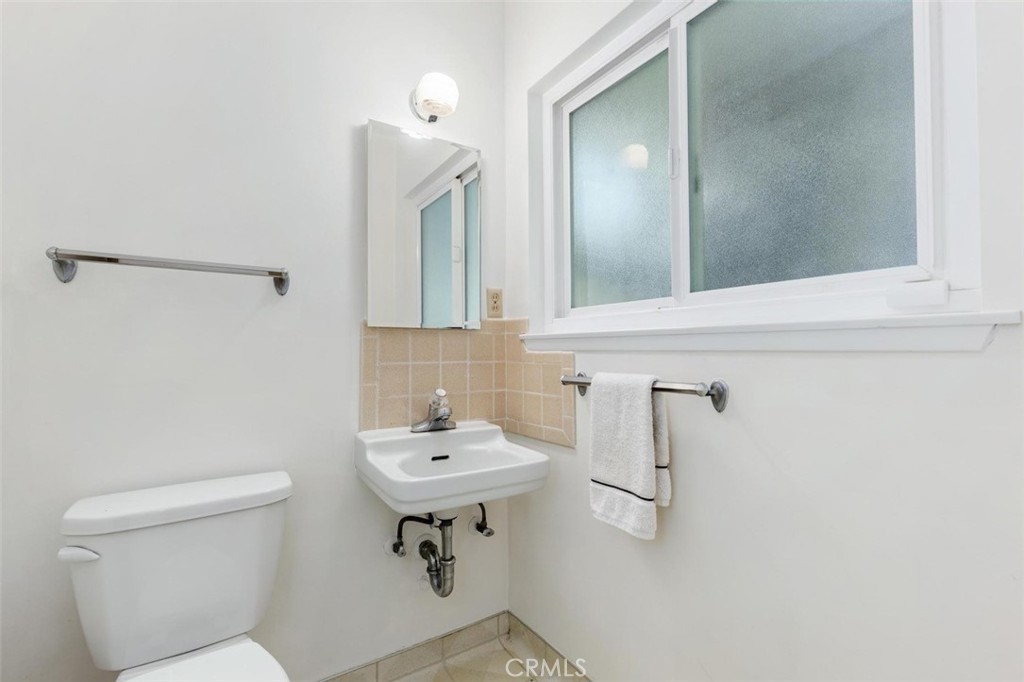 1152 Northwestern Drive Property Photo 33