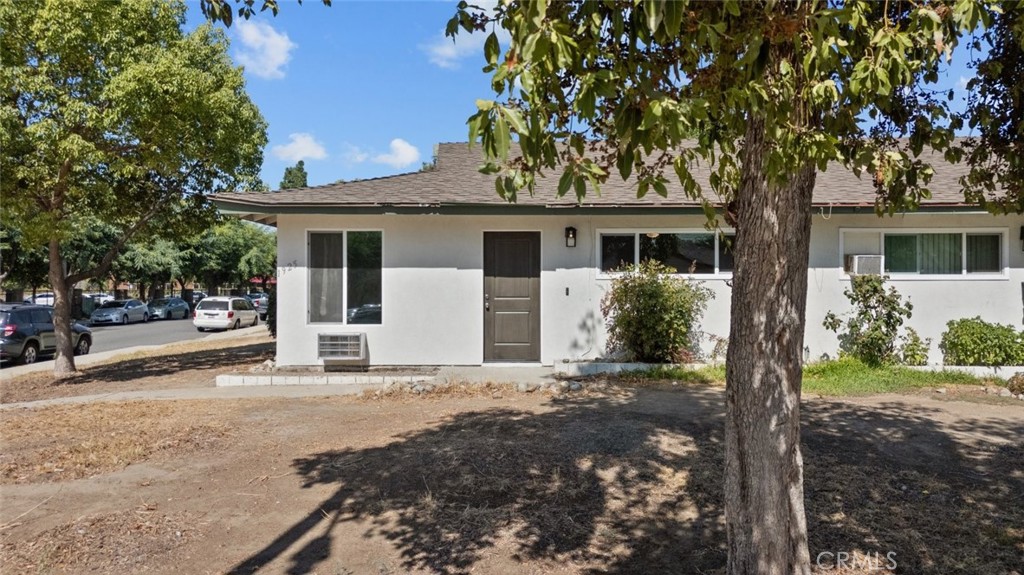1925 Royalty Drive Property Photo