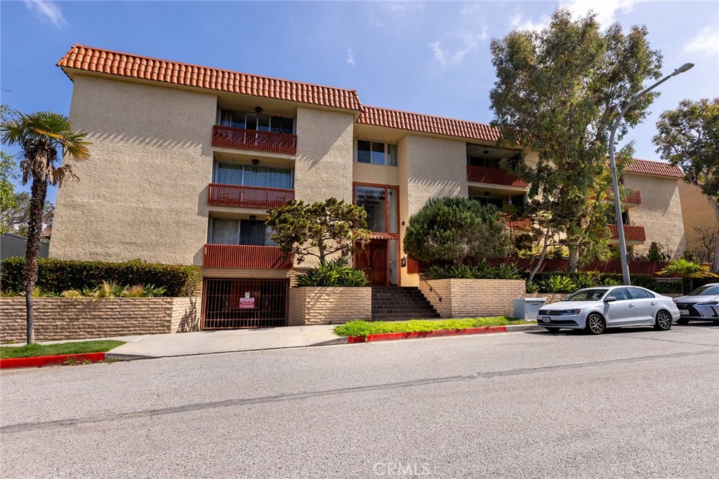 5875 Doverwood Drive 309 Property Photo 1