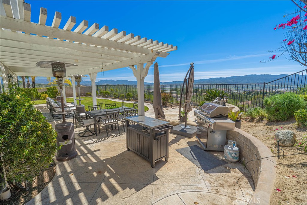 28076 Bridlewood Drive Property Photo 33
