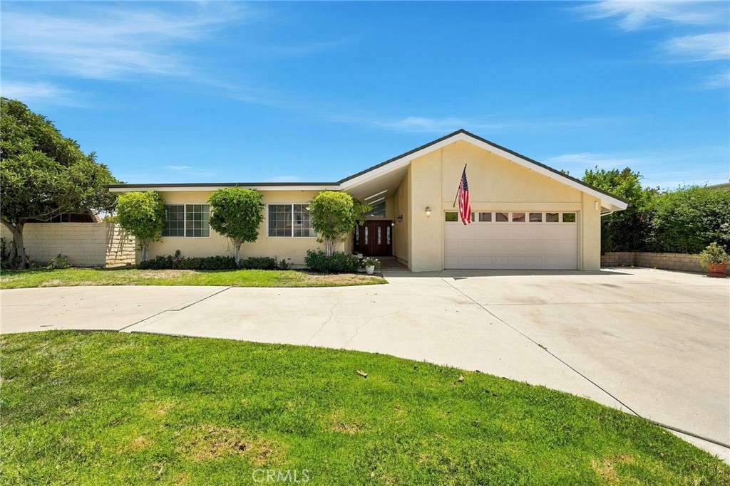 17478 Doric Street Property Photo 5