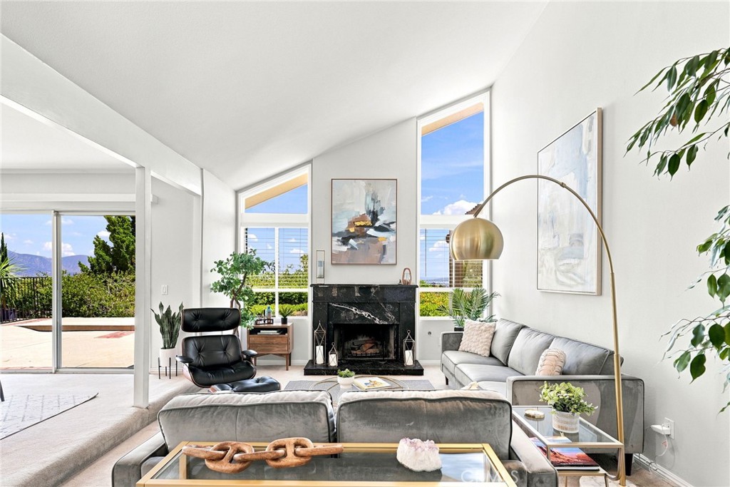 17478 Doric Street Property Photo 8