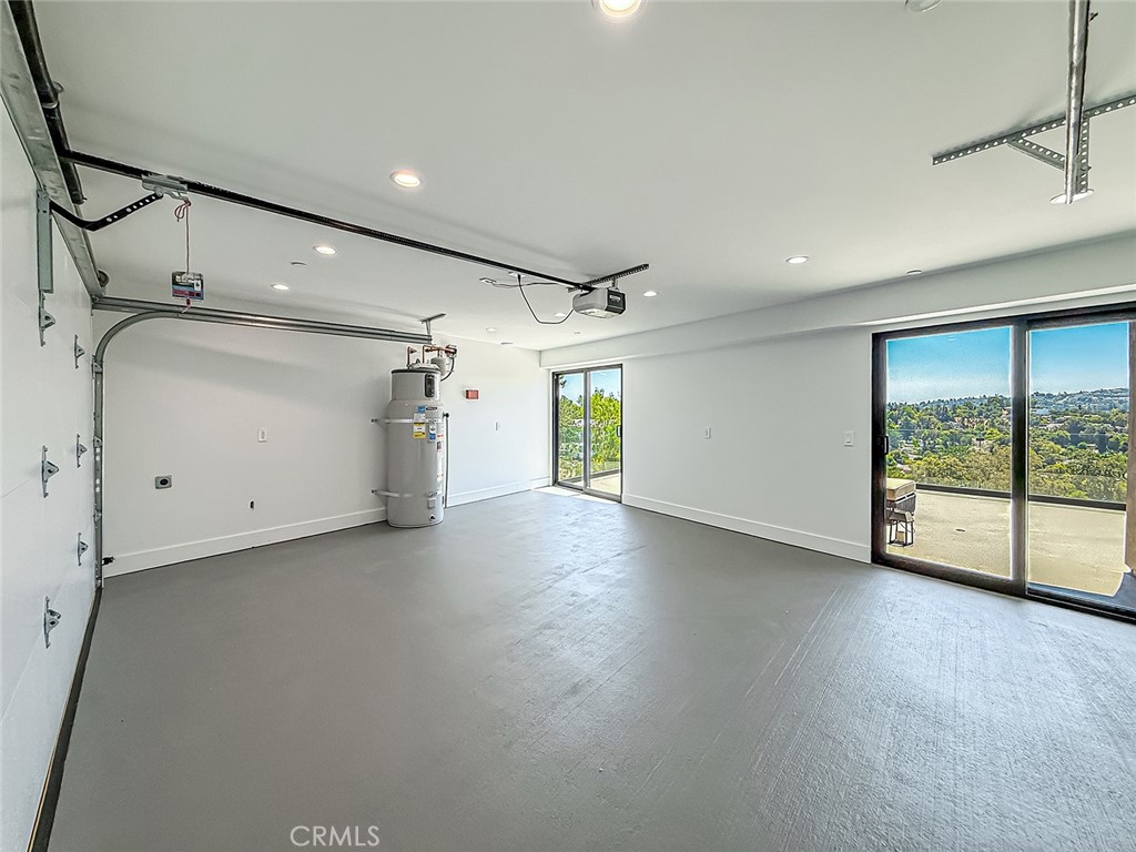 5134 Medina Property Photo 55