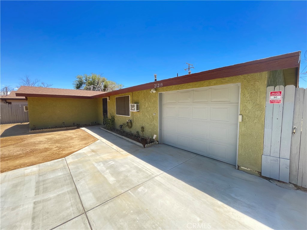 21219 Kenniston Property Photo 9
