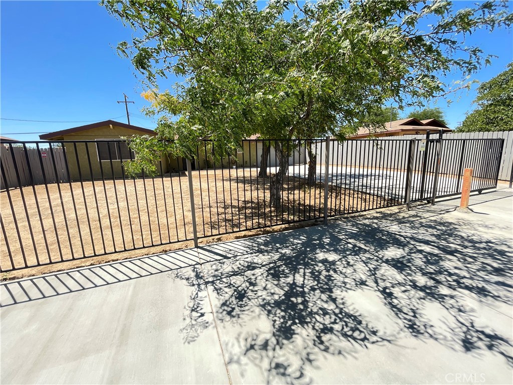 21219 Kenniston Property Photo 53