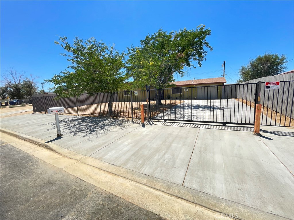 21219 Kenniston Property Photo 59
