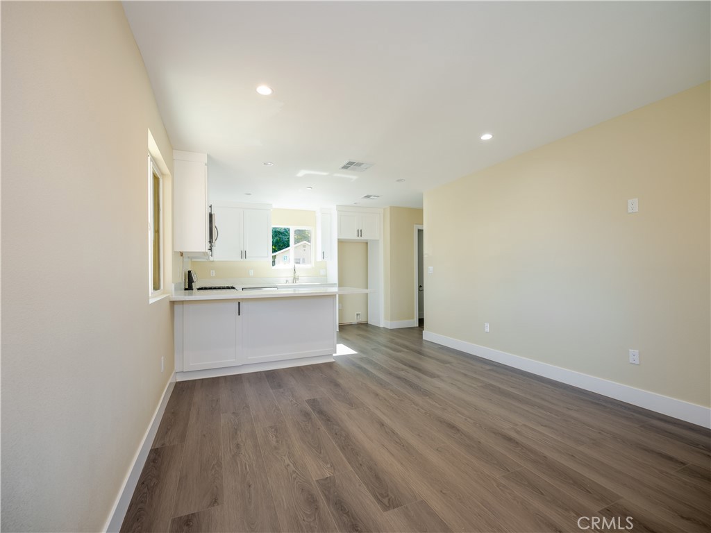 24743 Valley 1 Property Photo 7