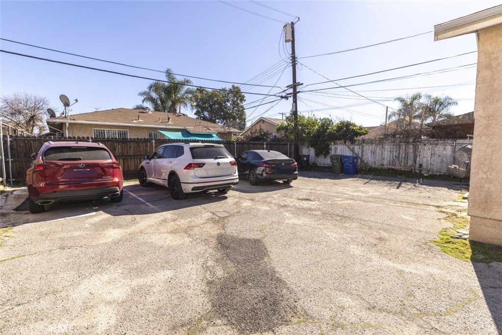 6614 Camellia Avenue Property Photo 14