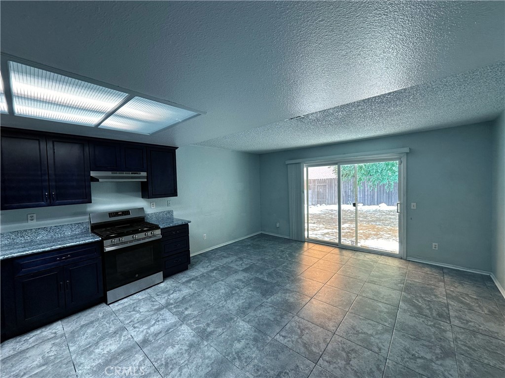 37628 13th E Property Photo 6