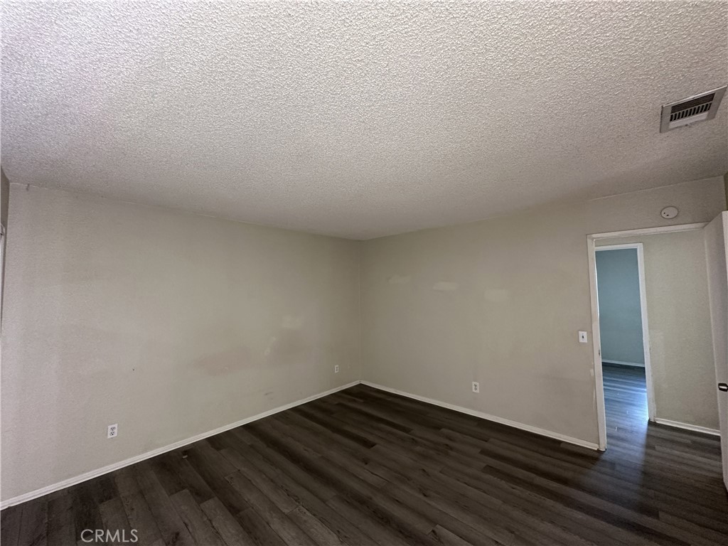 37628 13th E Property Photo 11
