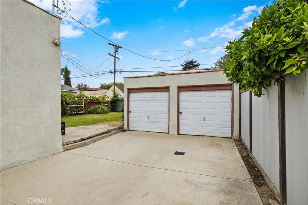 3562 Orange Property Photo 2