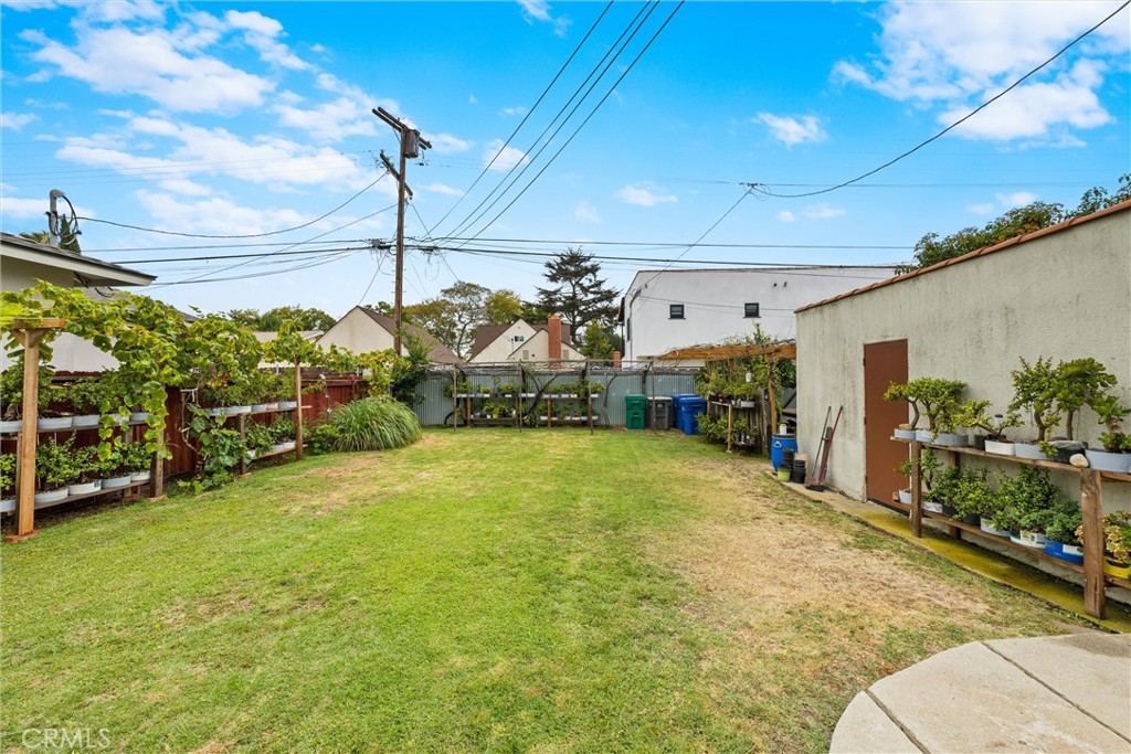 3562 Orange Property Photo 6
