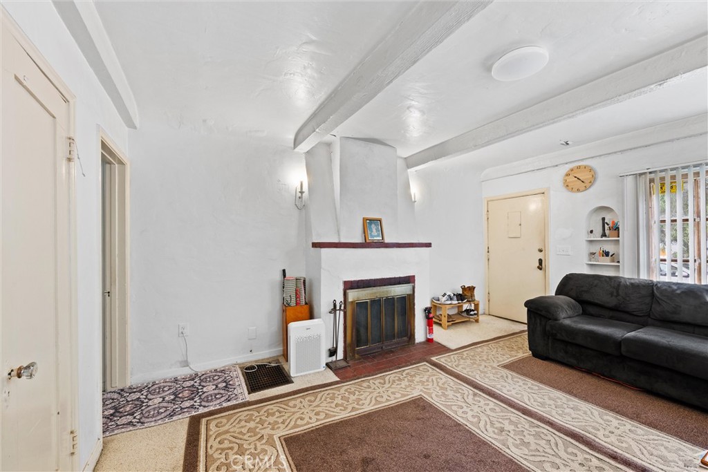 3562 Orange Property Photo 11