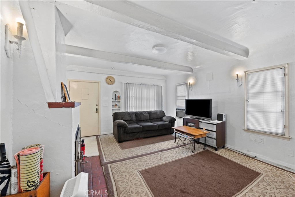 3562 Orange Property Photo 12