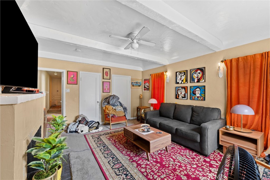 3562 Orange Property Photo 21