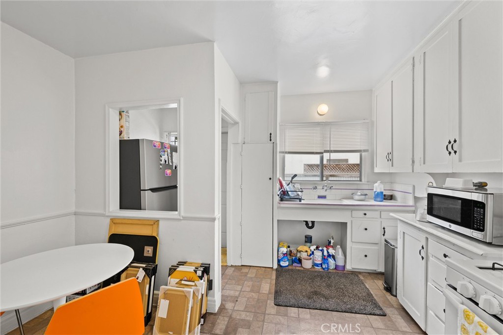 3562 Orange Property Photo 25