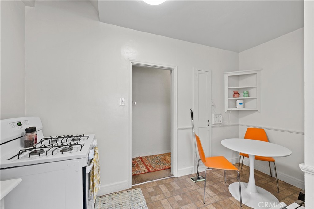 3562 Orange Property Photo 26