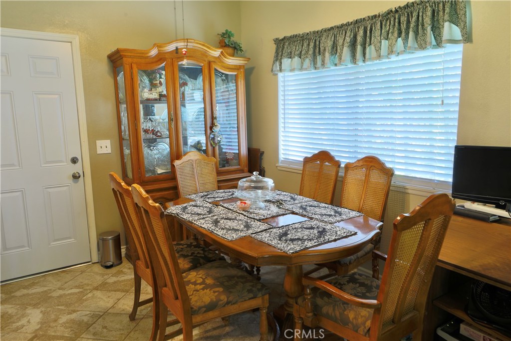 27340 Arriola Avenue Property Photo 10