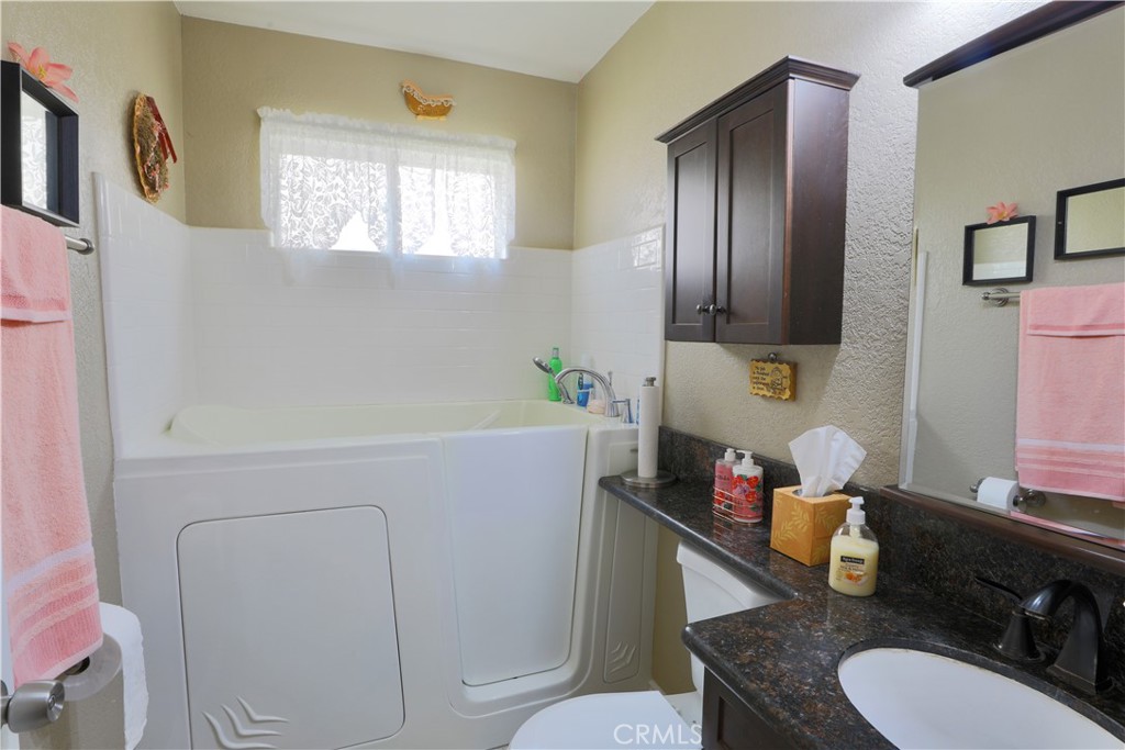 27340 Arriola Avenue Property Photo 19