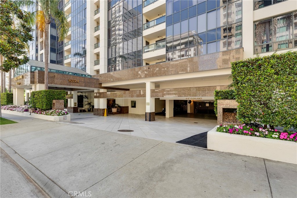 10724 Wilshire Boulevard 509 Property Photo 5