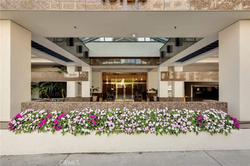 10724 Wilshire Boulevard 509 Property Photo 7