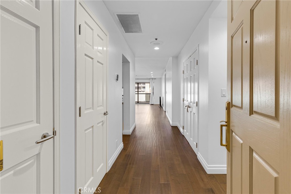 10724 Wilshire Boulevard 509 Property Photo 13