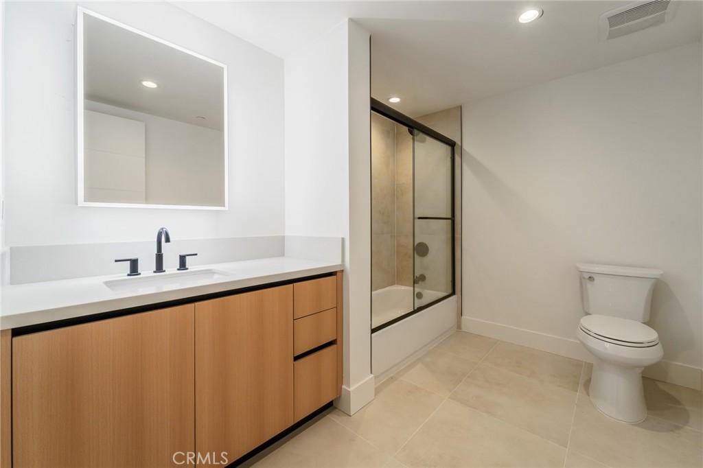 7510 Sepulveda Boulevard 101 Property Photo 14