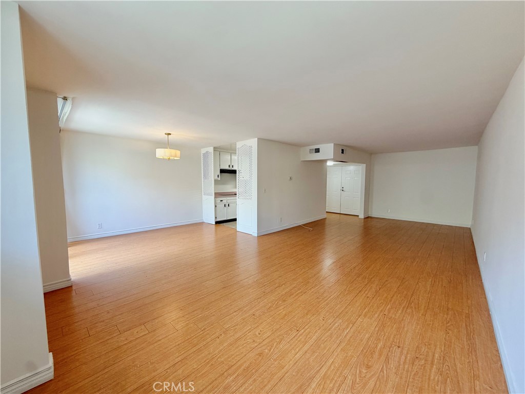 14141 Dickens 311 Property Photo 1