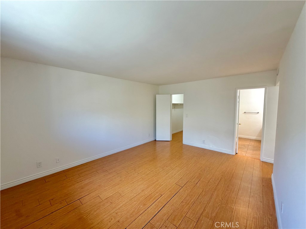 14141 Dickens 311 Property Photo 9