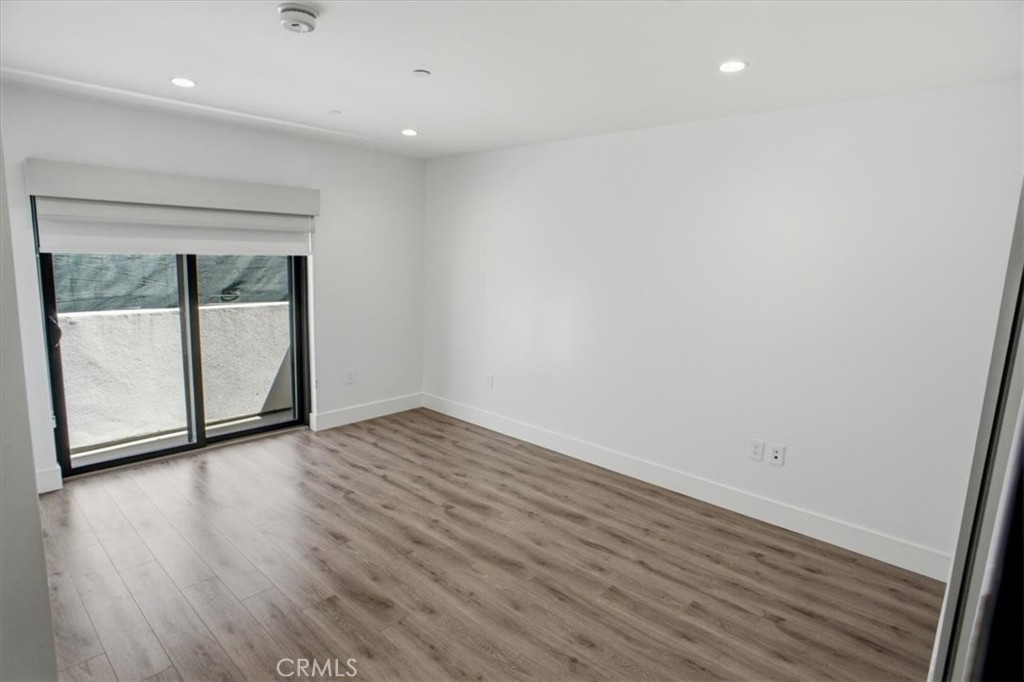 829 N Martel 4 Property Photo 12