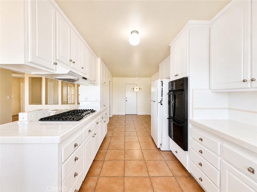 23707 Sandalwood Property Photo 10
