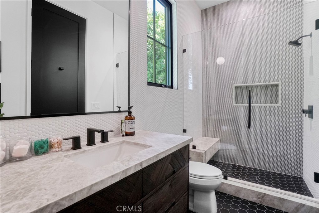 4961 Edgerton Avenue Property Photo 29