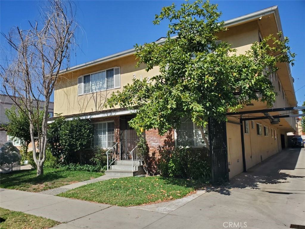 312 N Belmont Property Photo 1