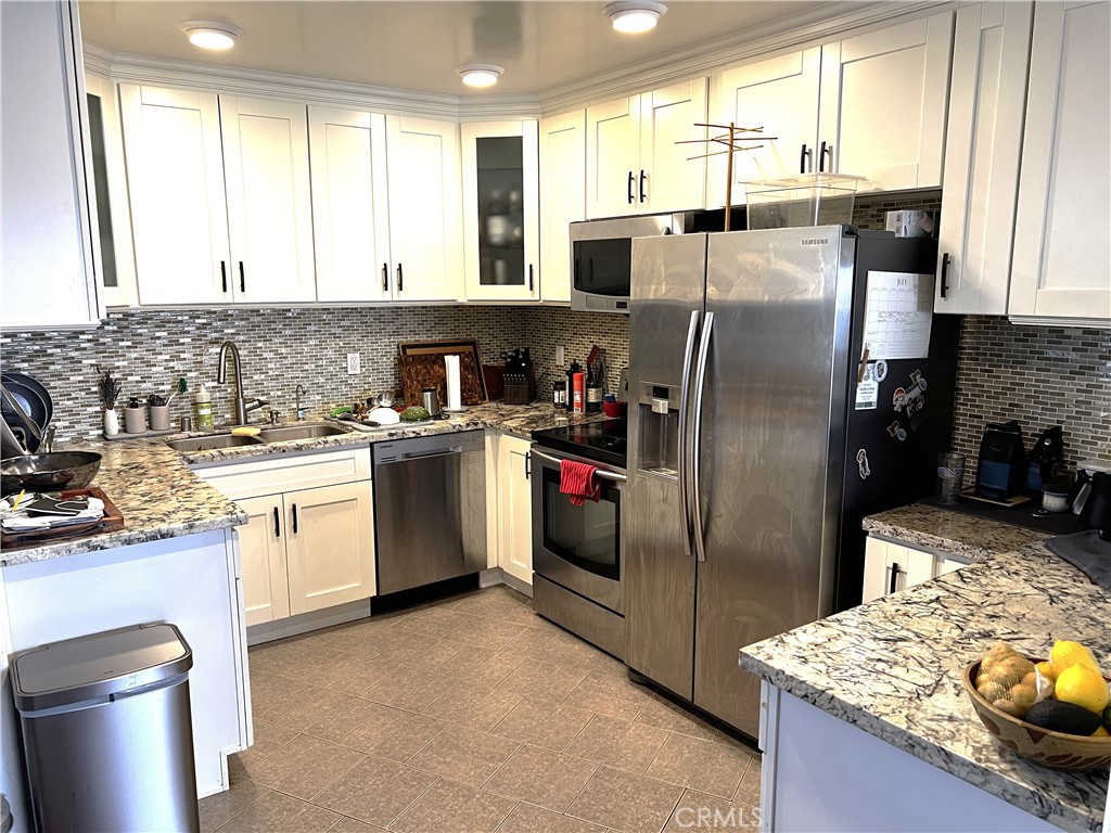 11820 Mayfield 317 Property Photo 3