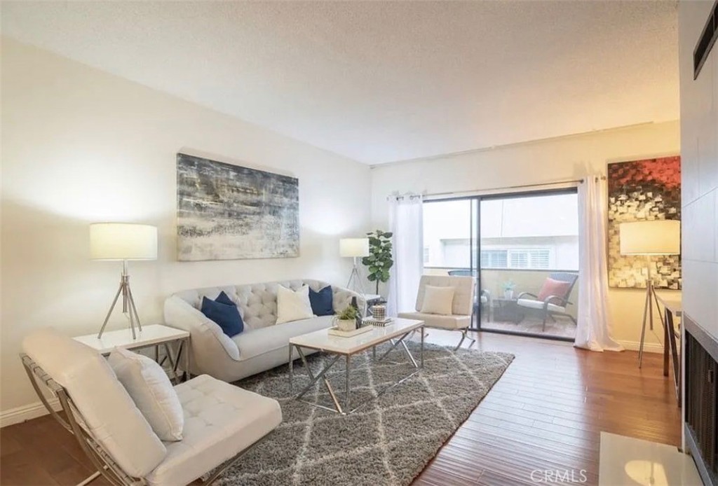 11820 Mayfield 317 Property Photo 11