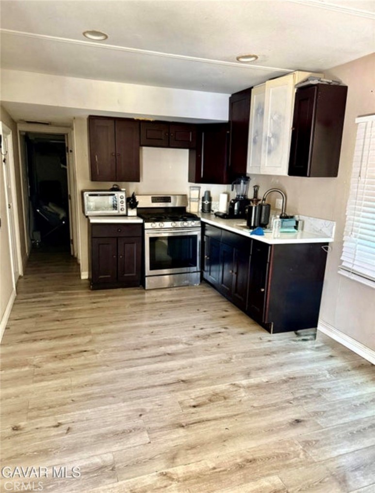 45541 E 30th Street E 21 Property Photo 2