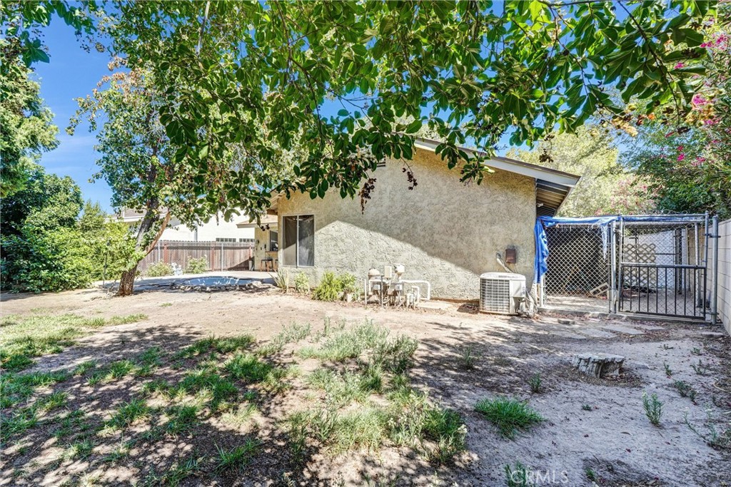 24389 La Glorita Property Photo 26