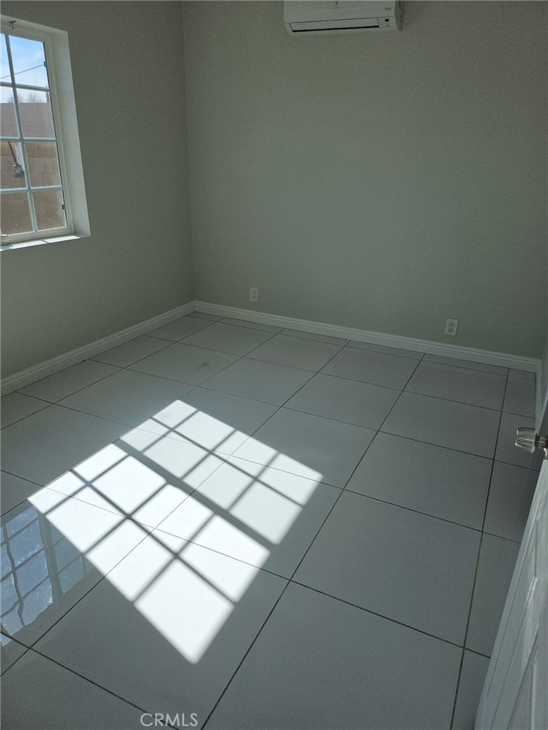 722 E. Avnue J6 Property Photo 16