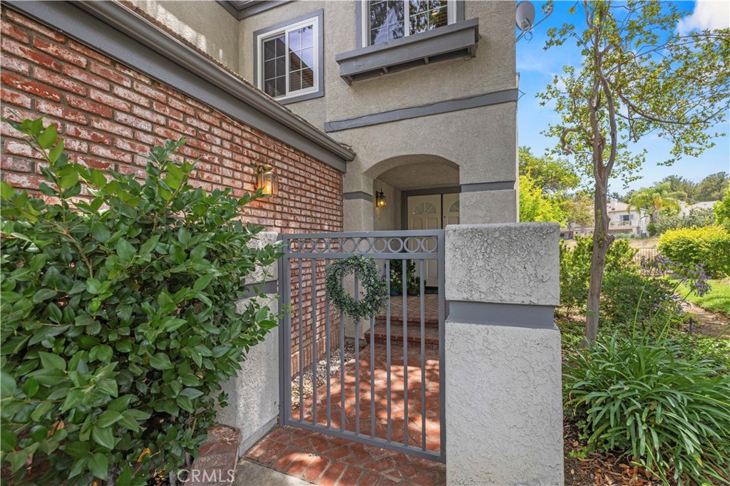 24520 Windsor Drive A Property Photo 2