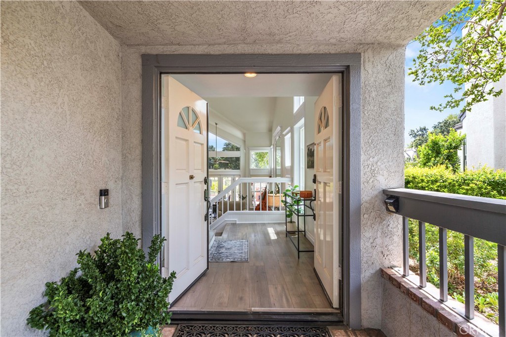 24520 Windsor Drive A Property Photo 4