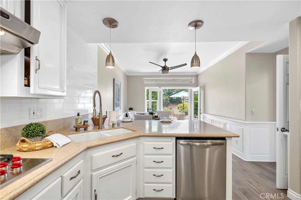24520 Windsor Drive A Property Photo 12