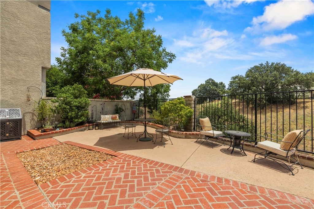 24520 Windsor Drive A Property Photo 41