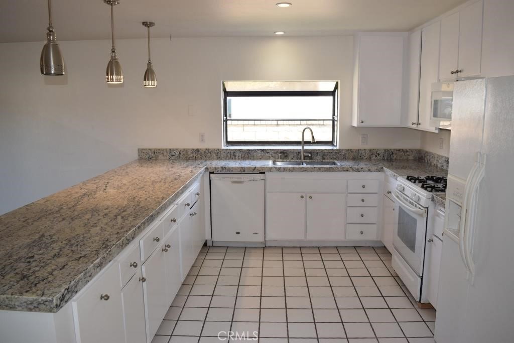 25420 Via Impreso Property Photo 6
