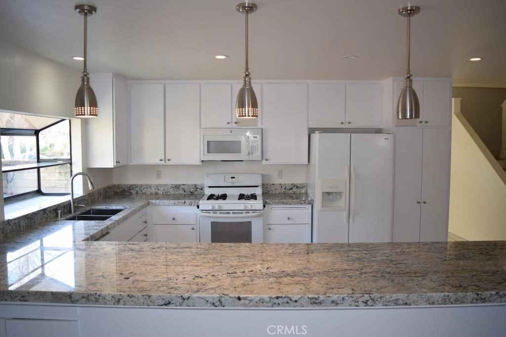 25420 Via Impreso Property Photo 9