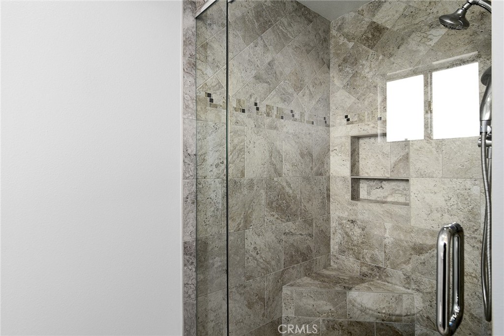 5400 Lindley Avenue 101 Property Photo 15