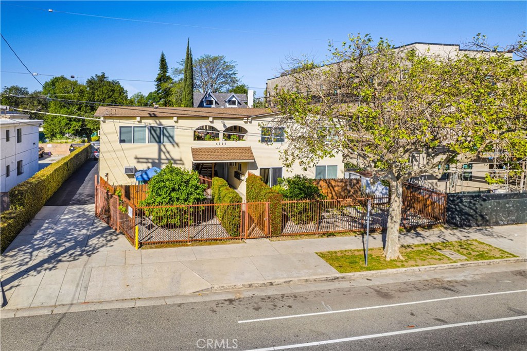 5923 Woodman Avenue Property Photo 1