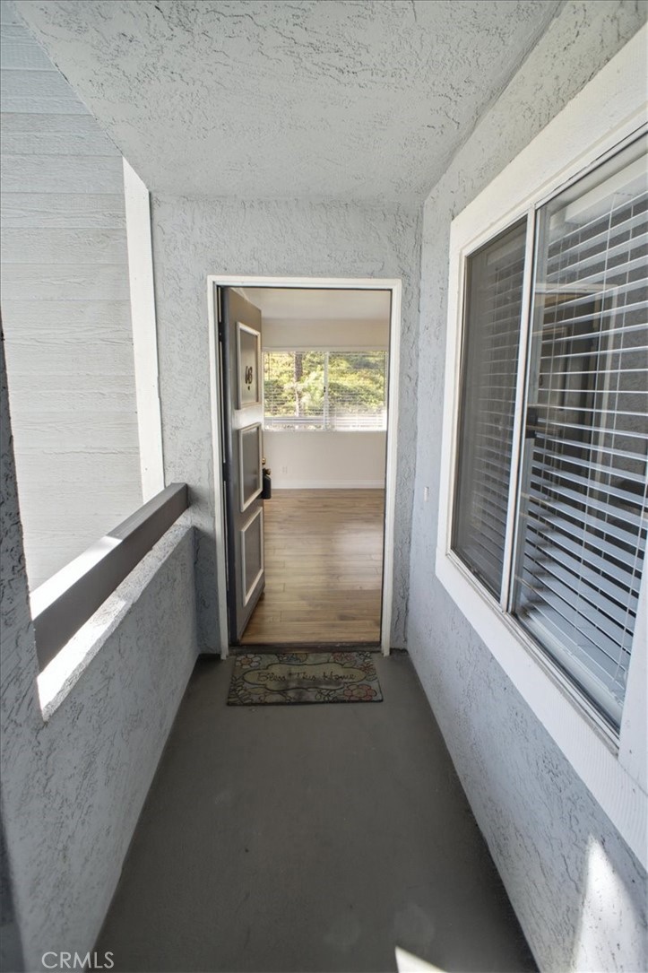 26901 Rainbow Glen Drive 643 Property Photo 2