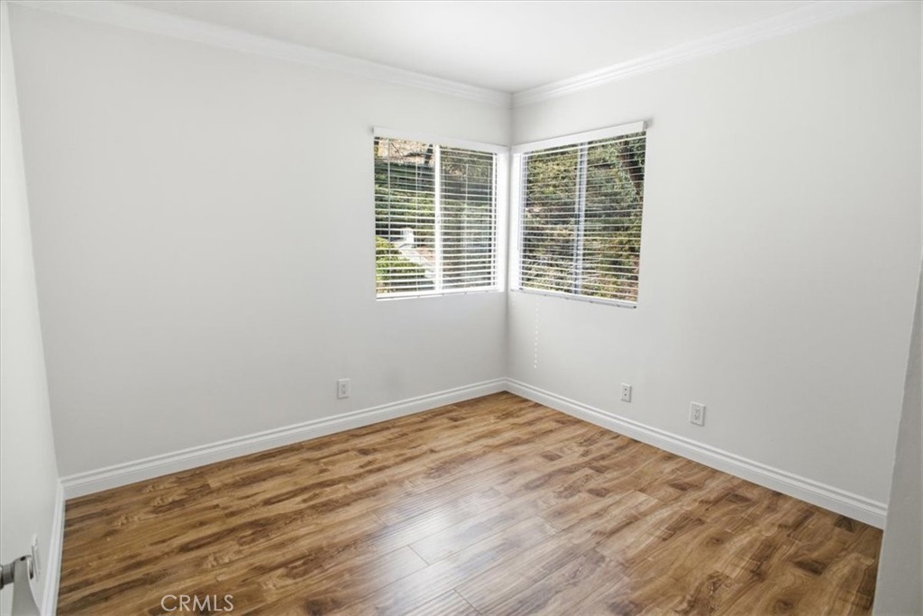 26901 Rainbow Glen Drive 643 Property Photo 14